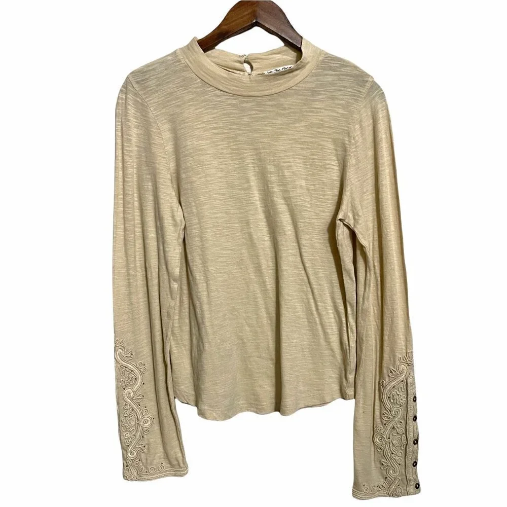 Free People Women's NWOT Hooked On You Turtleneck Embroidered Top In Wheat XS